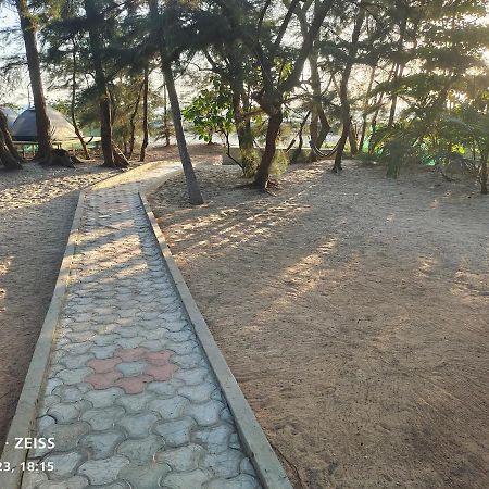 His Grace Sea View Cottages - Private Beach At Malpe Udupi Buitenkant foto