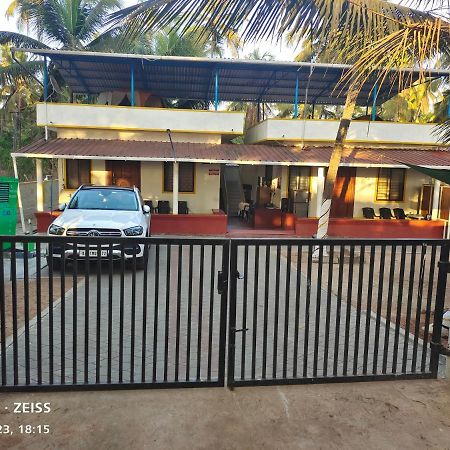 His Grace Sea View Cottages - Private Beach At Malpe Udupi Buitenkant foto