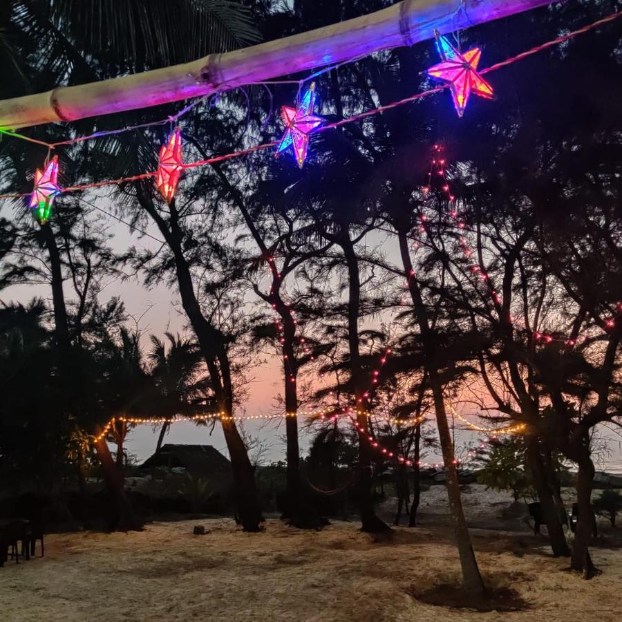 His Grace Sea View Cottages - Private Beach At Malpe Udupi Buitenkant foto