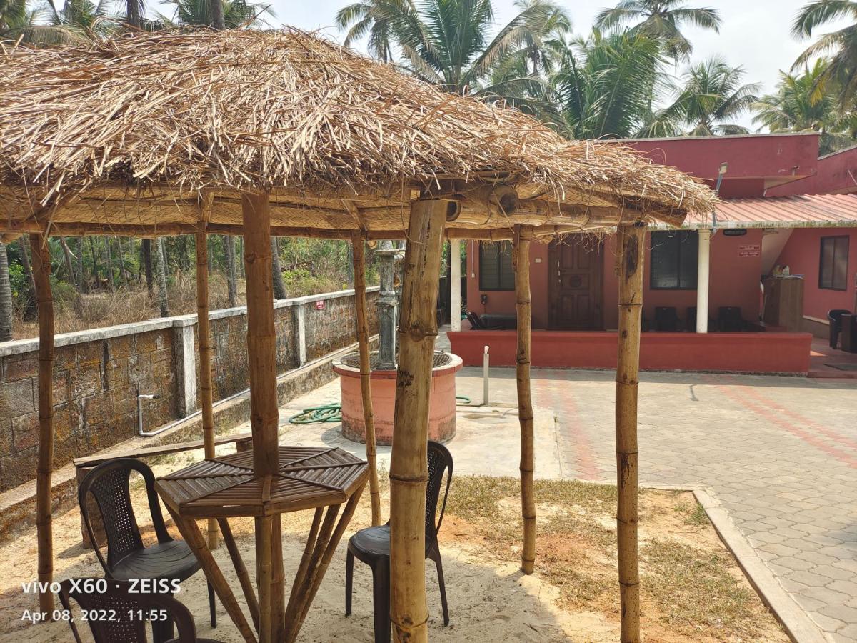 His Grace Sea View Cottages - Private Beach At Malpe Udupi Buitenkant foto