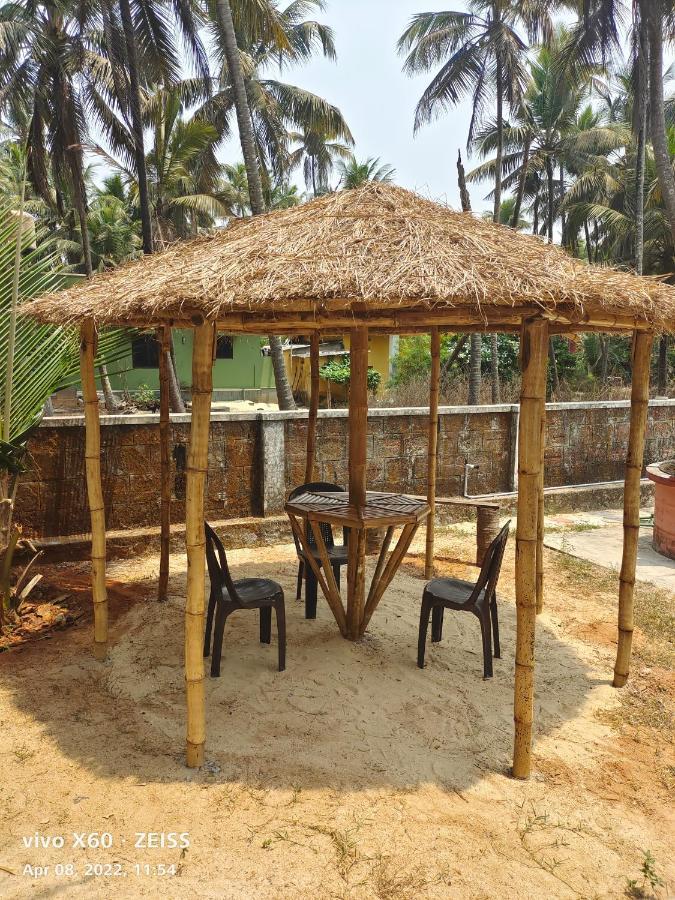His Grace Sea View Cottages - Private Beach At Malpe Udupi Buitenkant foto