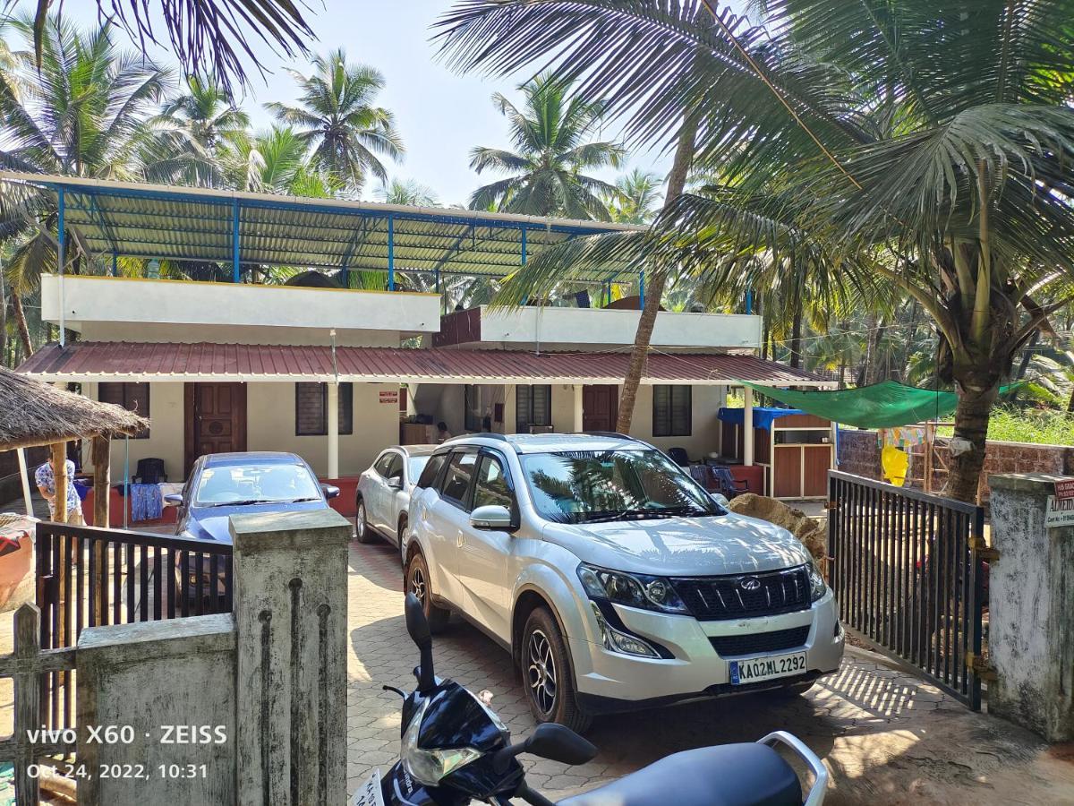 His Grace Sea View Cottages - Private Beach At Malpe Udupi Buitenkant foto