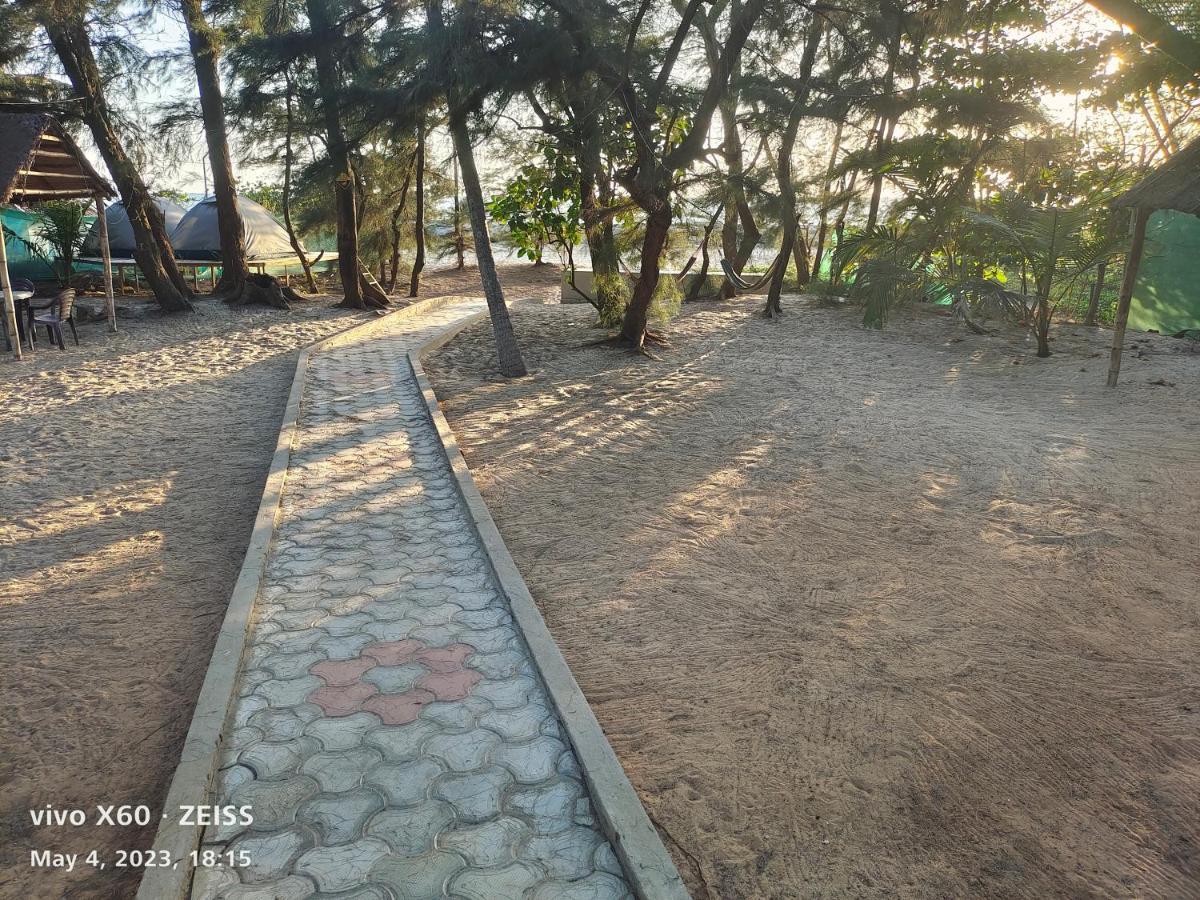 His Grace Sea View Cottages - Private Beach At Malpe Udupi Buitenkant foto